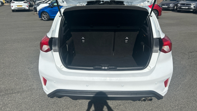 Ford Focus 1.0 EcoBoost 125 ST-Line 5dr Auto Petrol Hatchback